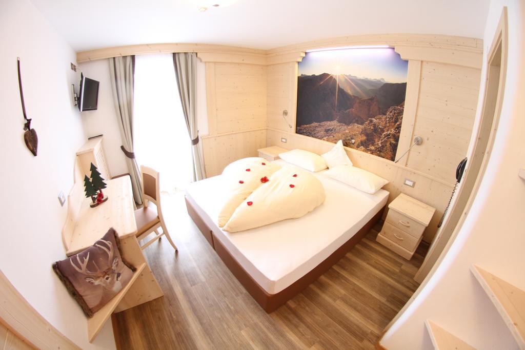 Hotel Val Сельва-ді-Валь-Гардена Номер фото