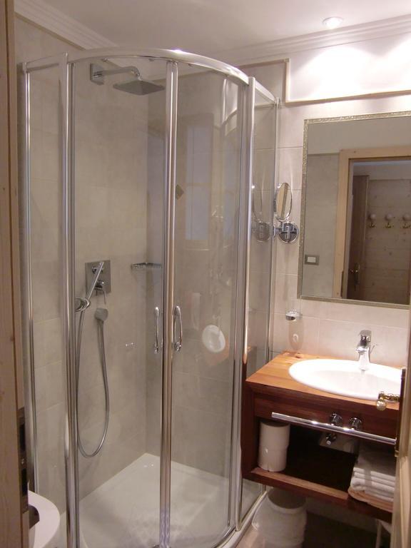 Hotel Val Сельва-ді-Валь-Гардена Номер фото